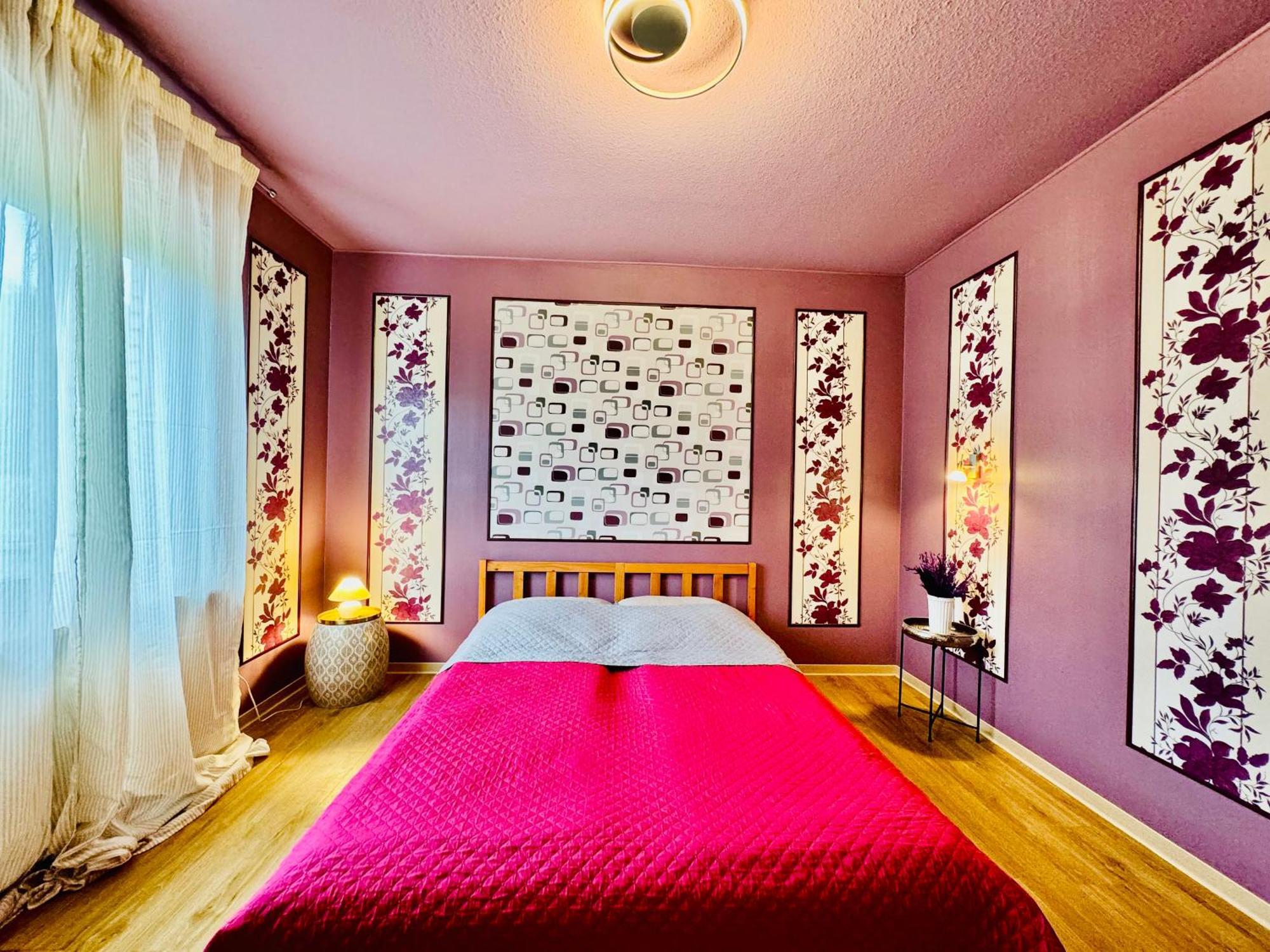 Bookeinfach Bad Ems - Private - Sauna Jacuzzi Whirlpool Swimmingpool Alahna Sup Beachvolleyball Billiards Ping Pong Cinema Theater Music Disco Ball Bbq Und Parkplaetze Ngoại thất bức ảnh