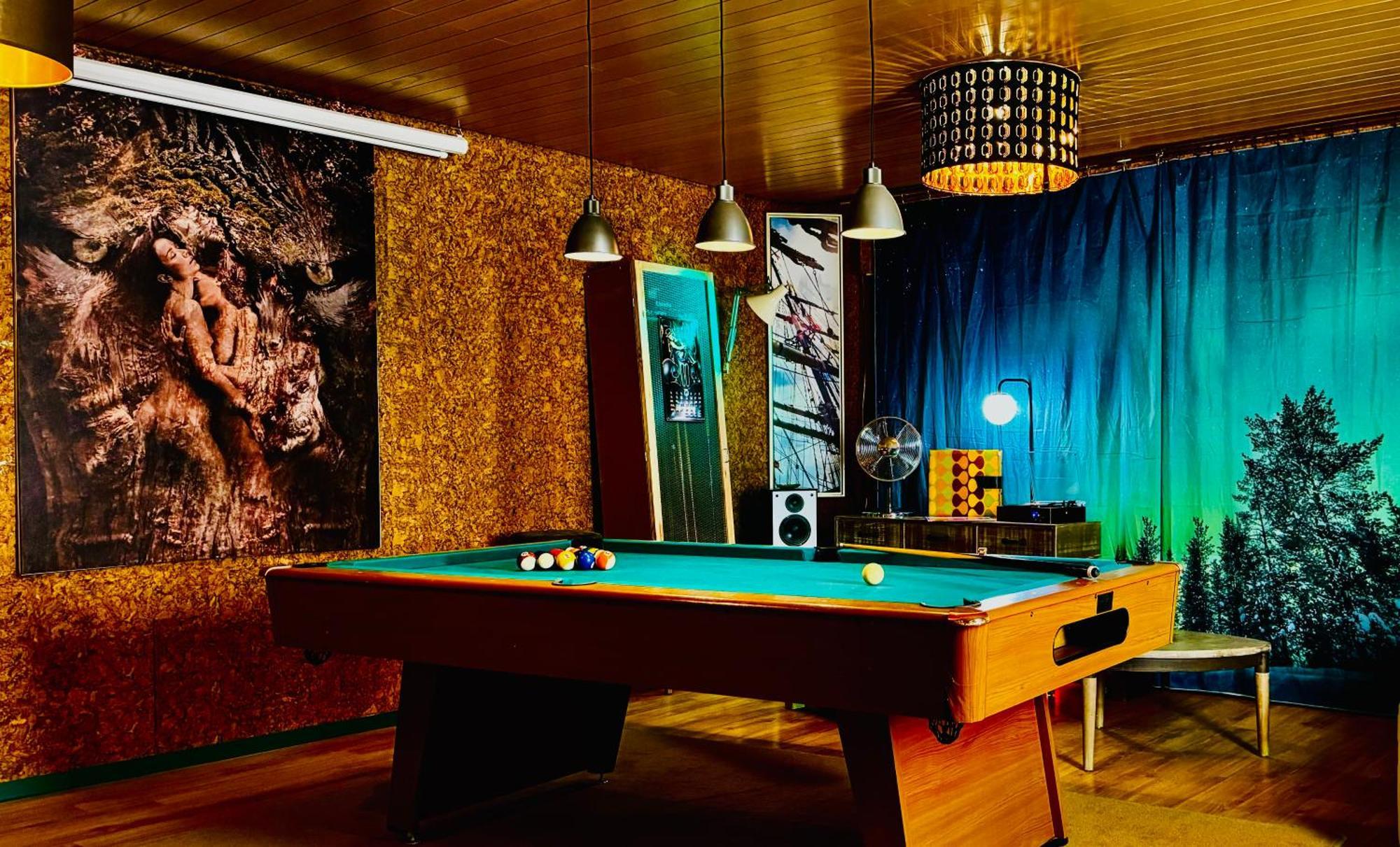 Bookeinfach Bad Ems - Private - Sauna Jacuzzi Whirlpool Swimmingpool Alahna Sup Beachvolleyball Billiards Ping Pong Cinema Theater Music Disco Ball Bbq Und Parkplaetze Ngoại thất bức ảnh