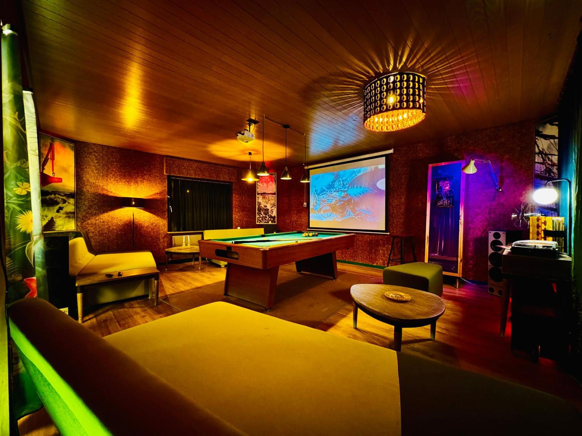 Bookeinfach Bad Ems - Private - Sauna Jacuzzi Whirlpool Swimmingpool Alahna Sup Beachvolleyball Billiards Ping Pong Cinema Theater Music Disco Ball Bbq Und Parkplaetze Ngoại thất bức ảnh