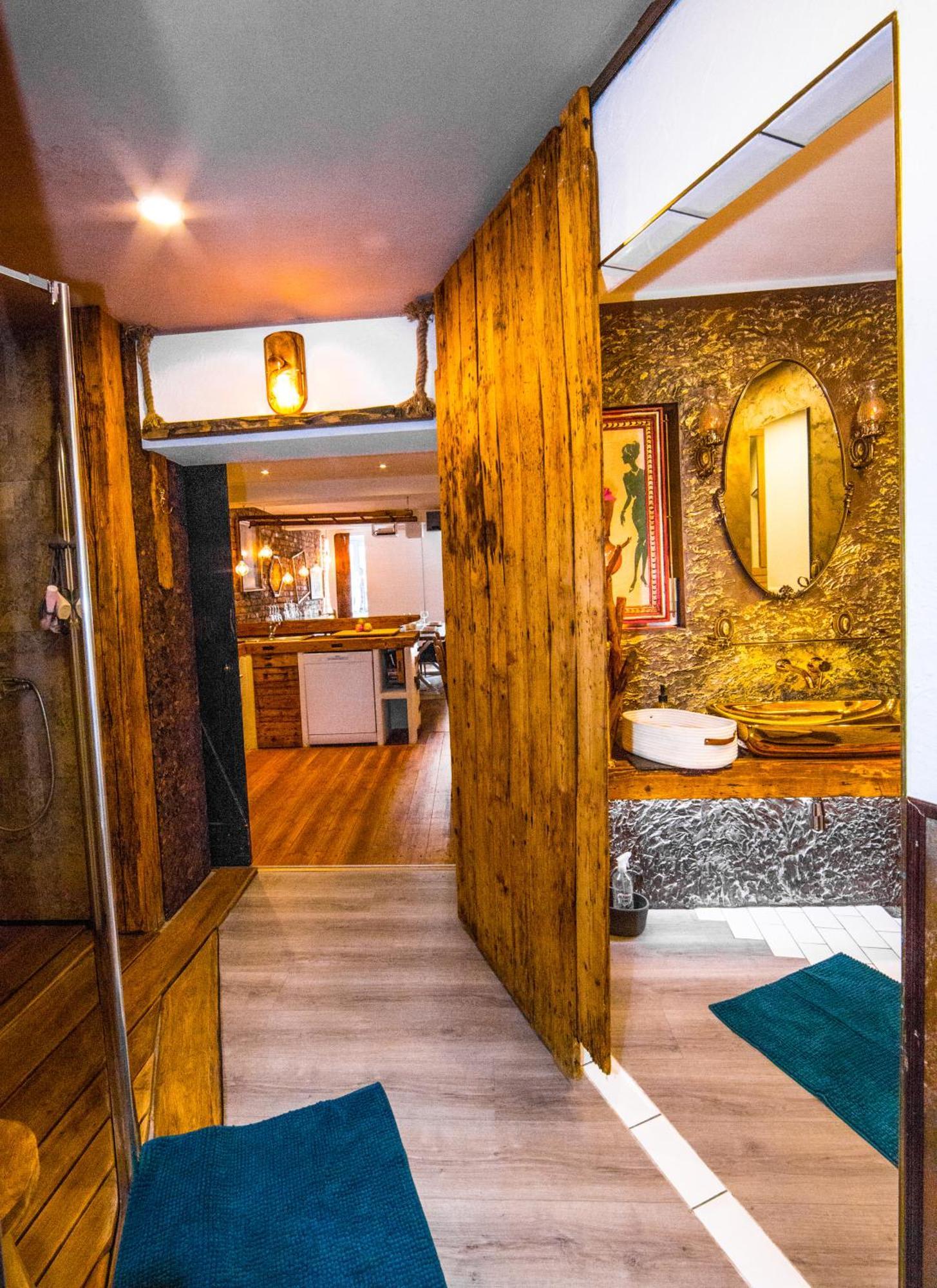 Bookeinfach Bad Ems - Private - Sauna Jacuzzi Whirlpool Swimmingpool Alahna Sup Beachvolleyball Billiards Ping Pong Cinema Theater Music Disco Ball Bbq Und Parkplaetze Phòng bức ảnh